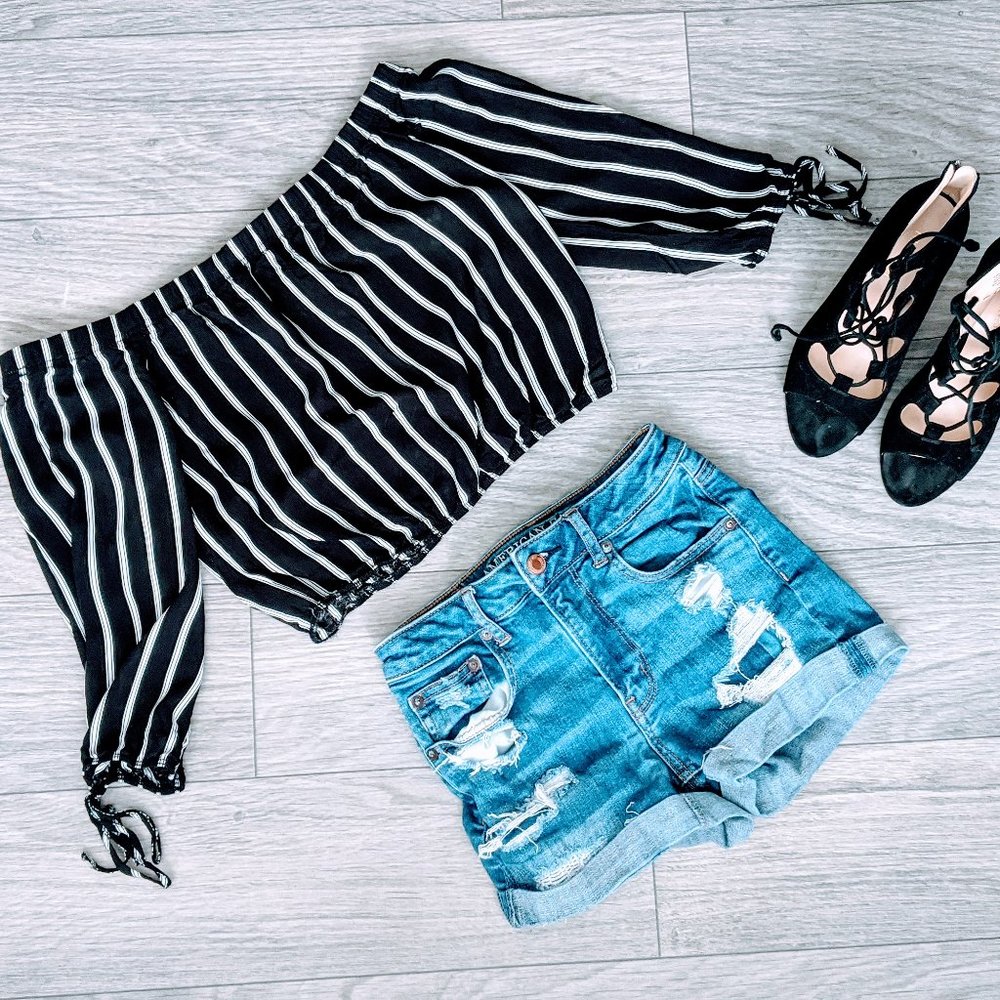PacSun Black White Striped Crop Top - XS